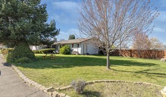 1929 Parkwood Ave, Central Point, OR 97502