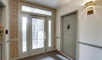 7707 LAFAYETTE FOREST Dr 21, Annandale, VA 22003