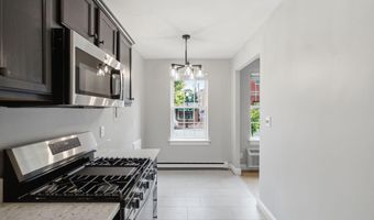 715 S WASHINGTON St A-32, Alexandria, VA 22314