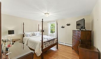 22 Camelot Cir, Johnston, RI 02919