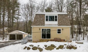 87 Edgewater Dr, Barrington, NH 03825