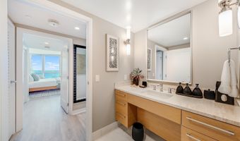 1177 Queen St 3503, Honolulu, HI 96814