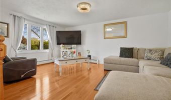 1 Pinehurst Rd, East Providence, RI 02915