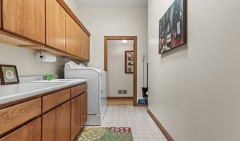 1059 Oakwood Dr, Alliance, OH 44601