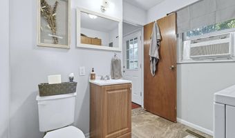813 Pearse Ave, Auburn, IN 46706
