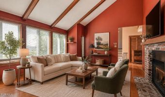 1151 Panorama Dr, Abingdon, VA 24210