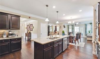915 Elmsbrook Ln, Alpharetta, GA 30004