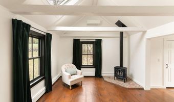 390 Pleasant Valley Rd, Brattleboro, VT 05301