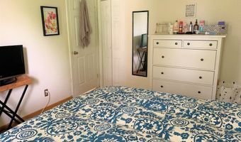 663 E 5th St B, Boston, MA 02127