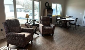 113 S Oaks Dr, Algona, IA 50511