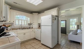 224 Willow Dr, Adamsville, TN 38310