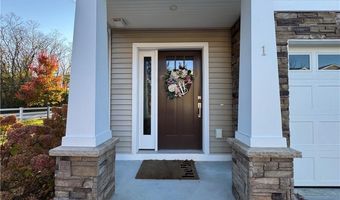 25 Franklin Rd 1, East Greenwich, RI 02818