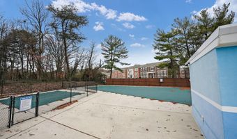 3232 S 28TH St 202, Alexandria, VA 22302