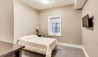 315 W Park St, Arlington Heights, IL 60005