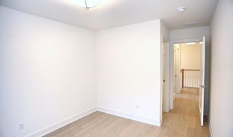 5 W Golfwood Rd, Beverly Shores, IN 46301