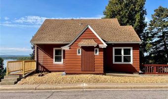 1004 S 2nd St, Alma, WI 54610