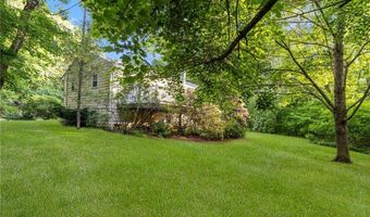 350 Essex Rd, North Kingstown, RI 02852