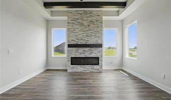 1617 Grayhawk Dr, Basehor, KS 66007