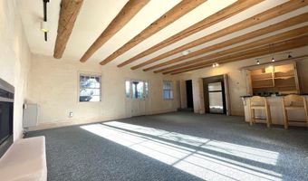 34 Varos Rd, Arroyo Hondo, NM 87571