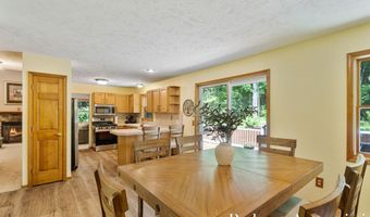 1016 Maple Hill Ave SE, Ada, MI 49301