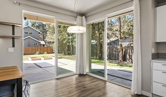 61547 SE Lincoln Ln, Bend, OR 97702