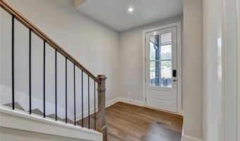 375 Chiswick Cir, Alpharetta, GA 30009