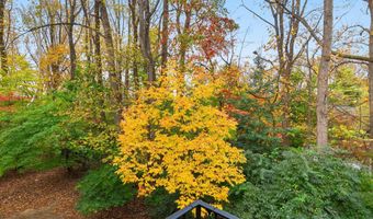 10607 MONTROSE Ave M-202, Bethesda, MD 20814