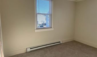 33 Saint Elizabeth St 2, Bristol, RI 02809