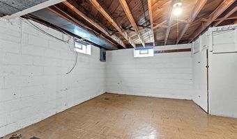 15629 Oceana Ave, Allen Park, MI 48101