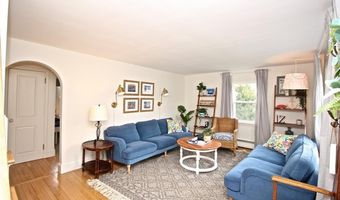 139 Coggeshall Ave, Newport, RI 02840