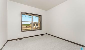 2408 E Brek St, Brandon, SD 57005