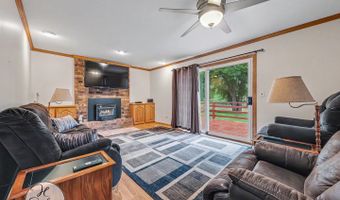 630 Oceola Dr, Algonquin, IL 60102