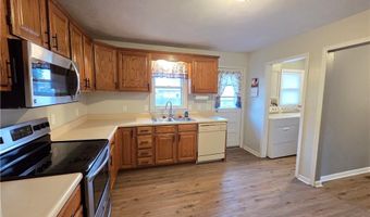 524 Pin Oak St, Adrian, MO 64720