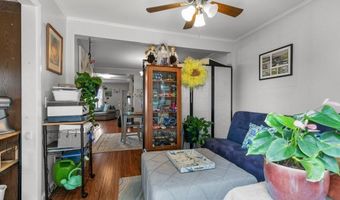 41 Perry Ave, Middletown, RI 02842