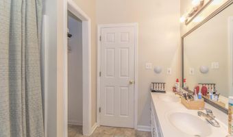 225 Camelot, Athens, GA 30606