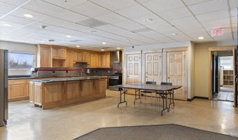 27 W530 High Lake Ave, Winfield, IL 60190