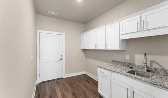 830 NE Heights Ln, Bentonville, AR 72712