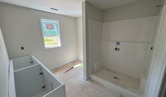 222 Ashley Heights Dr, Aberdeen, NC 28315