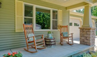 2915 Lee Marie Dr, Adrian, MI 49221
