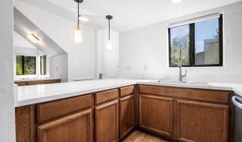 8 Seacliff Dr, Aptos, CA 95003