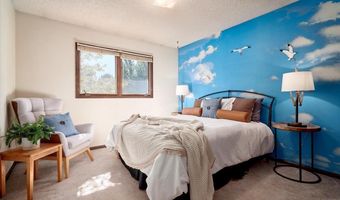 4814 OASIS St, Cheyenne, WY 82009
