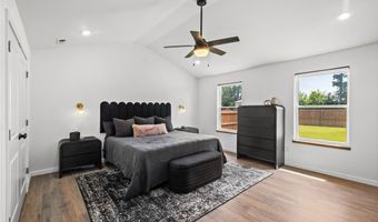 1413 Mayflower Rd, Bentonville, AR 72713