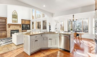 151 W GLACIER LILY Dr N, Alpine, UT 84004