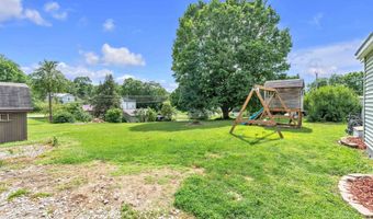 608 E Hazel St, Albion, IN 46701