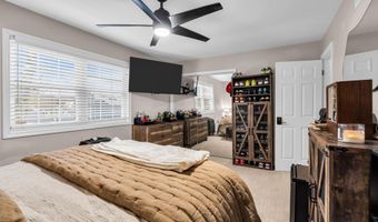 5 Sloop Ct, Barnegat, NJ 08005