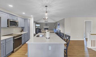 108 Mourning Dove Dr, Bonneau, SC 29431