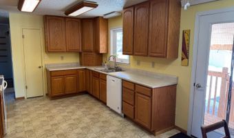 613 Vera St, Bottineau, ND 58318