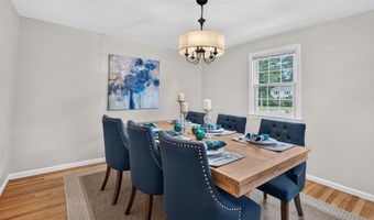 10 Hemlock Rd, Andover, MA 01810