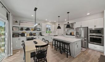 61191 SW Tippytoe Pl, Bend, OR 97702