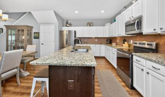 9562 Greenery Ct, Deerfield, OH 45140